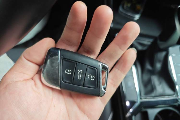 Used Volkswagen Passat 2022 330TSI Elite Edition Vehicle Key