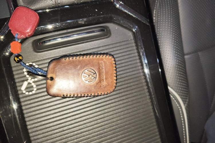 Used Volkswagen Passat 2022 330TSI Luxury Edition Vehicle Key