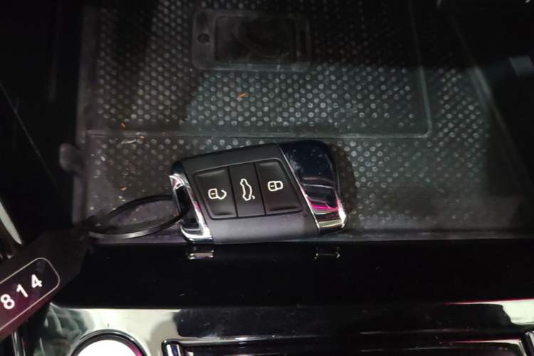 Used Volkswagen Passat 2022 330TSI Luxury Edition Vehicle Key