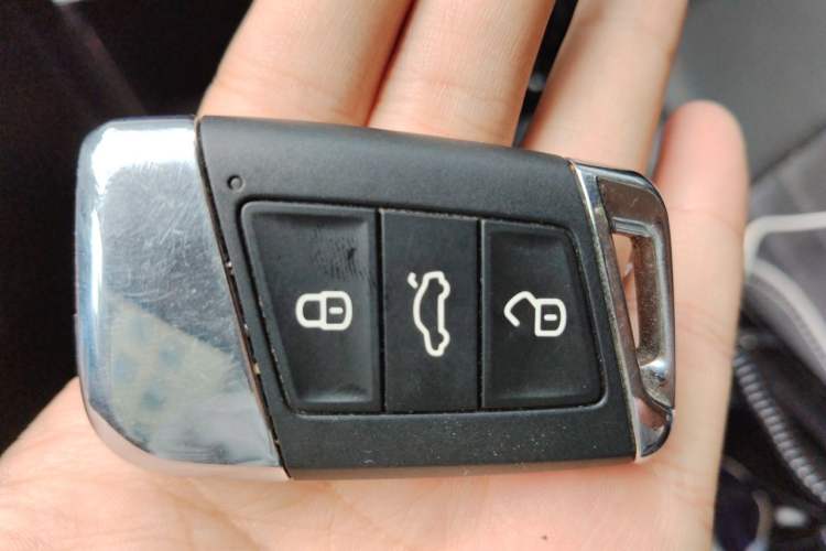 Used Volkswagen Passat 2022 330TSI Elite Edition Vehicle Key