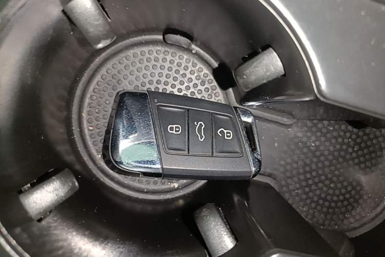 Used Volkswagen Passat 2022 280TSI Business Edition Vehicle Key