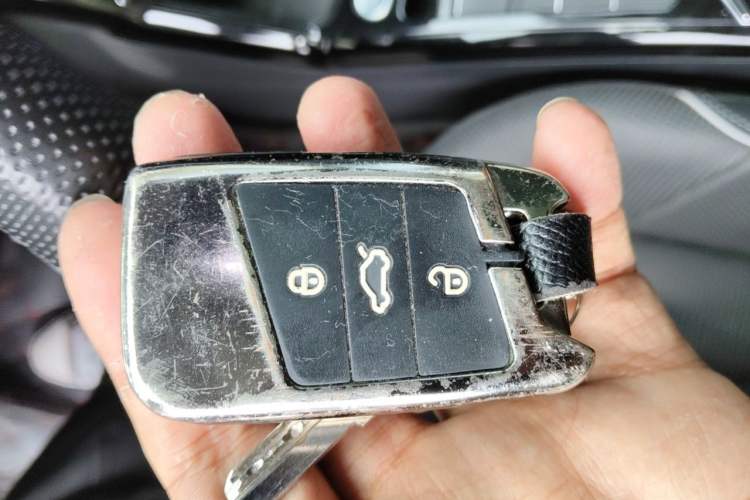 Used Volkswagen Passat 2022 330TSI Luxury Edition Vehicle Key