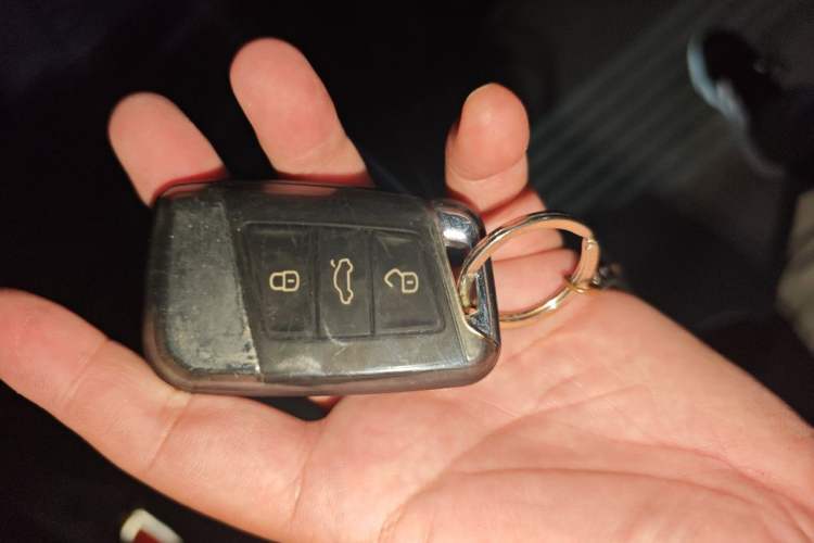 Used Volkswagen Passat 2022 330TSI Luxury Edition Vehicle Key