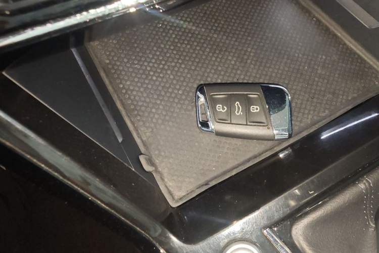 Used Volkswagen Passat 2022 280TSI Elite Edition Vehicle Key