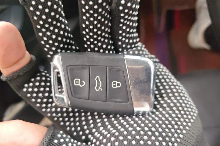 Used Volkswagen Passat 2022 330TSI Starry Luxury Edition Vehicle Key