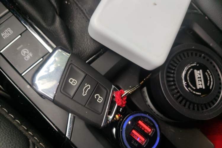Used Volkswagen Passat 2022 280TSI Business Edition Vehicle Key