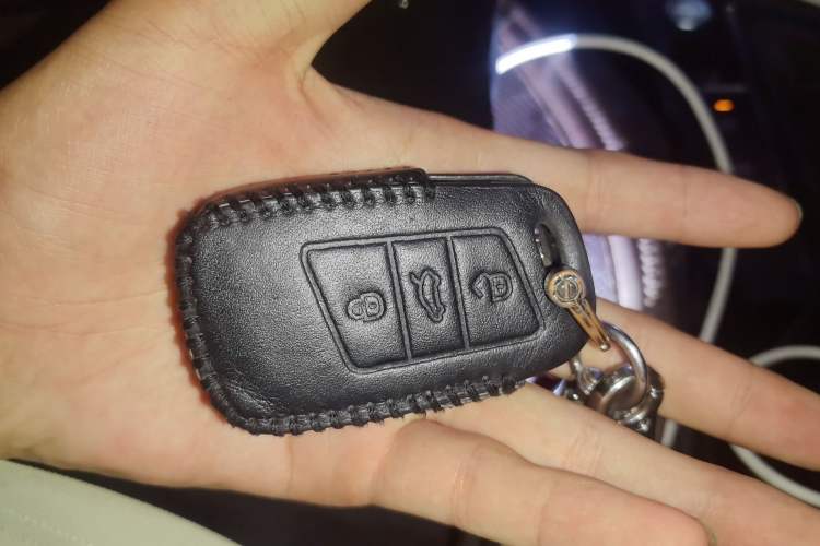 Used Volkswagen Passat 2022 330TSI Elite Edition Vehicle Key