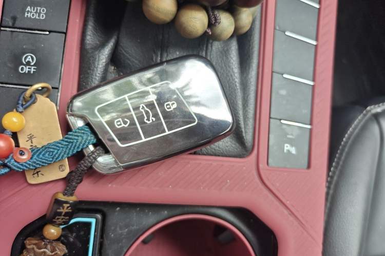 Used Volkswagen Passat 2022 330TSI Elite Edition Vehicle Key