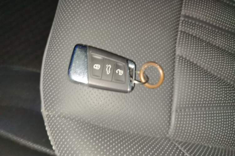 Used Volkswagen Passat 2022 330TSI Starry Luxury Edition Vehicle Key