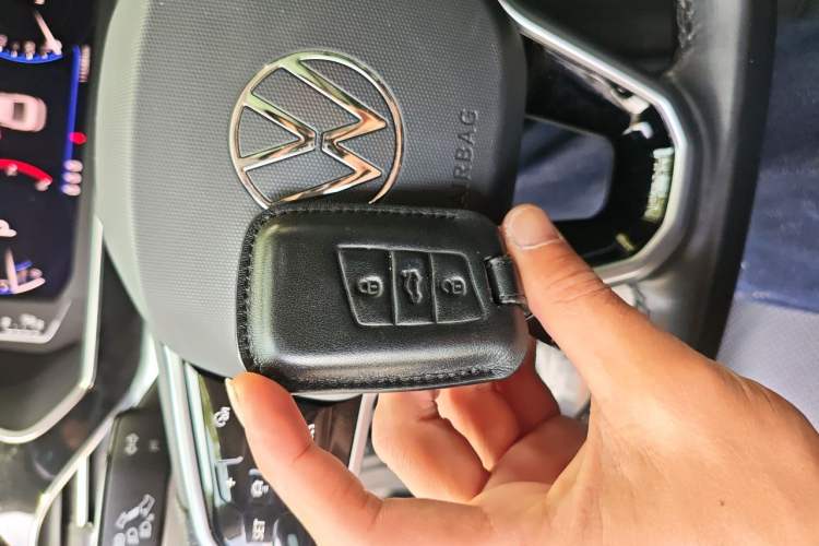 Used Volkswagen Passat 2022 330TSI Starry Luxury Edition Vehicle Key