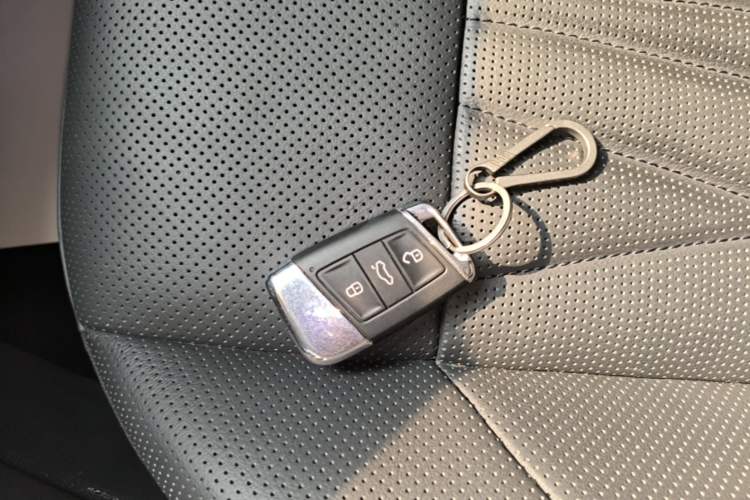 Used Volkswagen Passat 2022 330TSI Starry Luxury Edition Vehicle Key