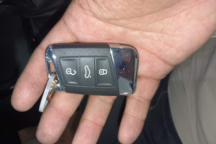 Used Volkswagen Passat 2022 330TSI Starry Elite Edition Vehicle Key