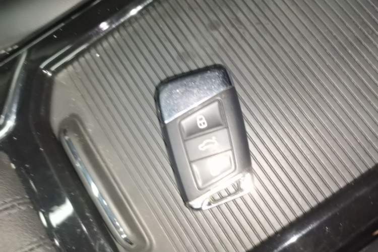 Used Volkswagen Passat 2022 280TSI Elite Edition Vehicle Key