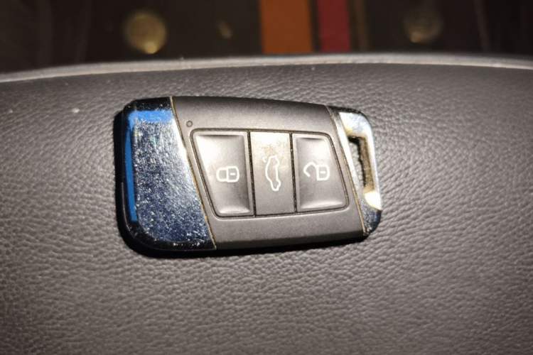 Used Volkswagen Passat 2022 330TSI Elite Edition Vehicle Key