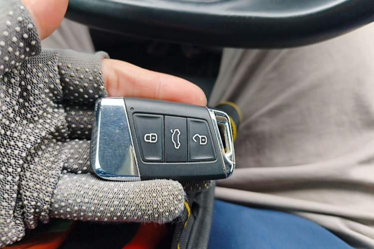 Used Volkswagen Passat 2022 330TSI Elite Edition Vehicle Key