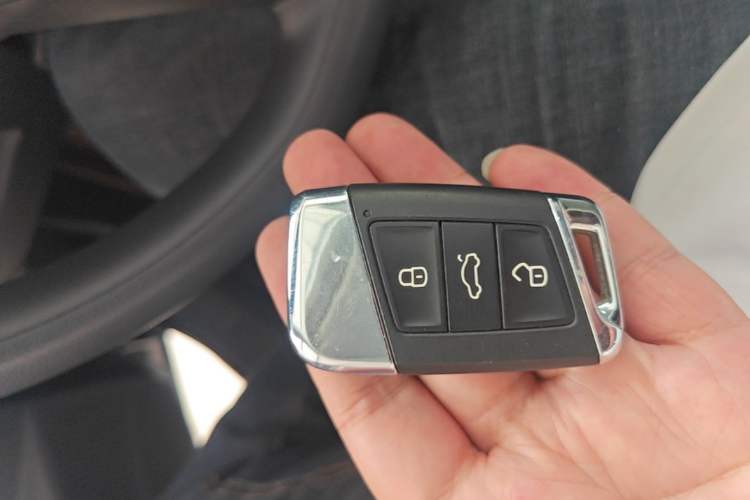 Used Volkswagen Passat 2022 280TSI Business Edition Vehicle Key
