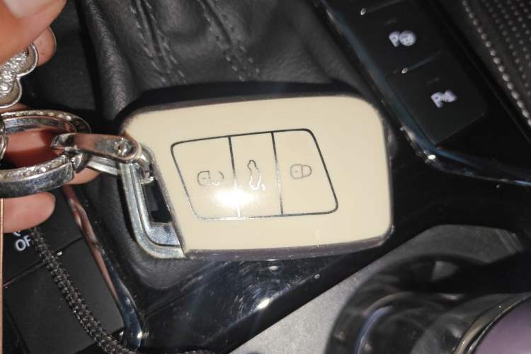 Used Volkswagen Passat 2022 330TSI Starry Luxury Edition Vehicle Key