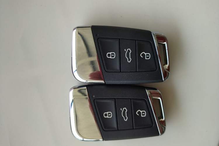 Used Volkswagen Passat 2022 330TSI Elite Edition Vehicle Key