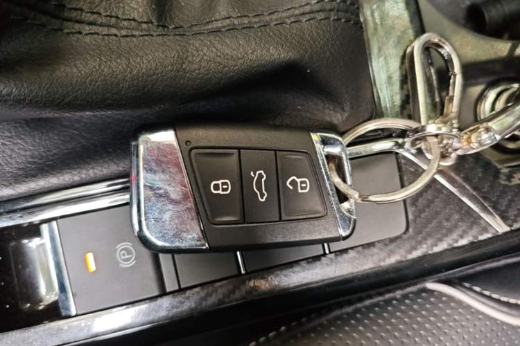 Used Volkswagen Passat 2022 330TSI Starry Luxury Edition Vehicle Key
