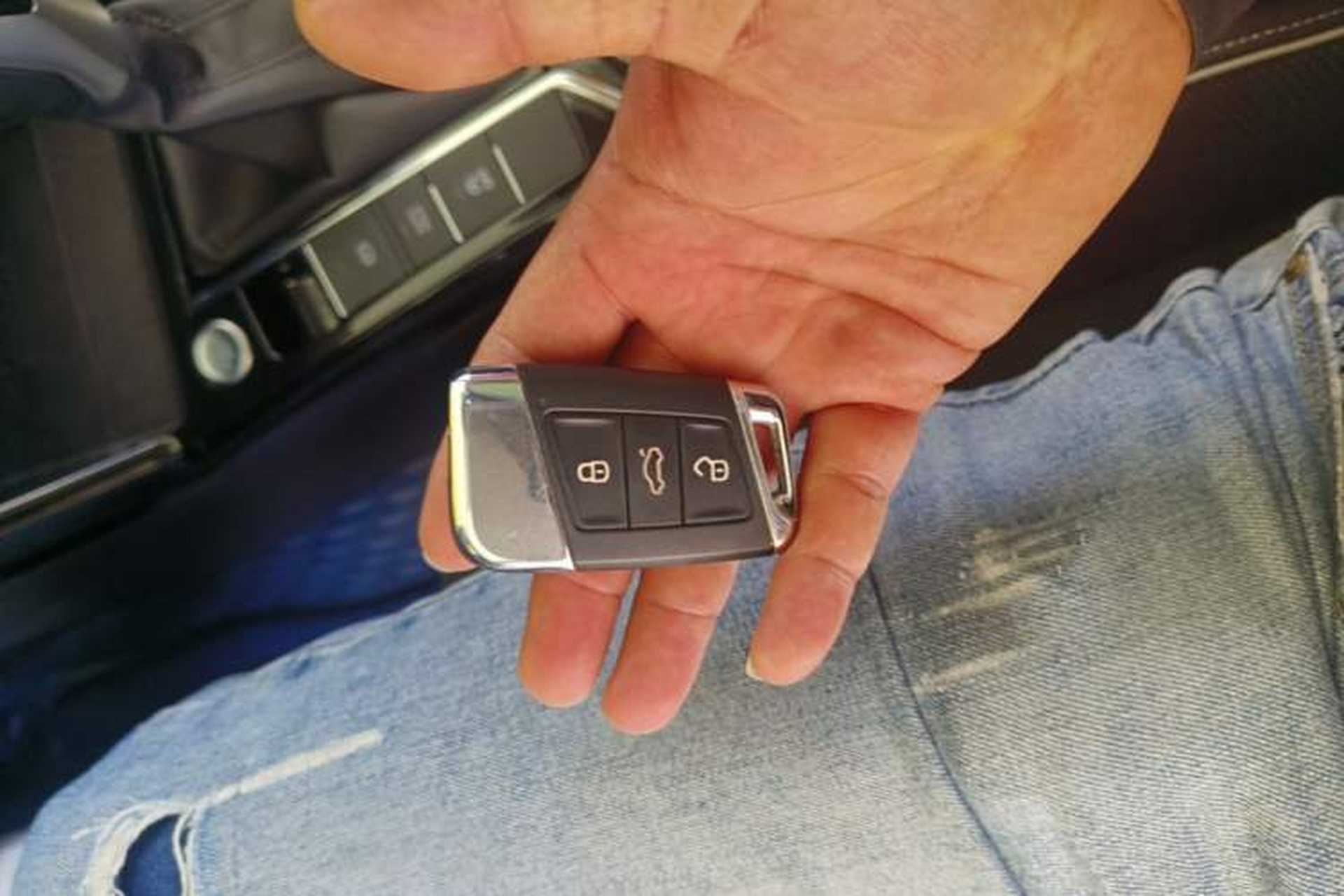 Used Volkswagen Passat 2022 330TSI Luxury Edition Vehicle Key