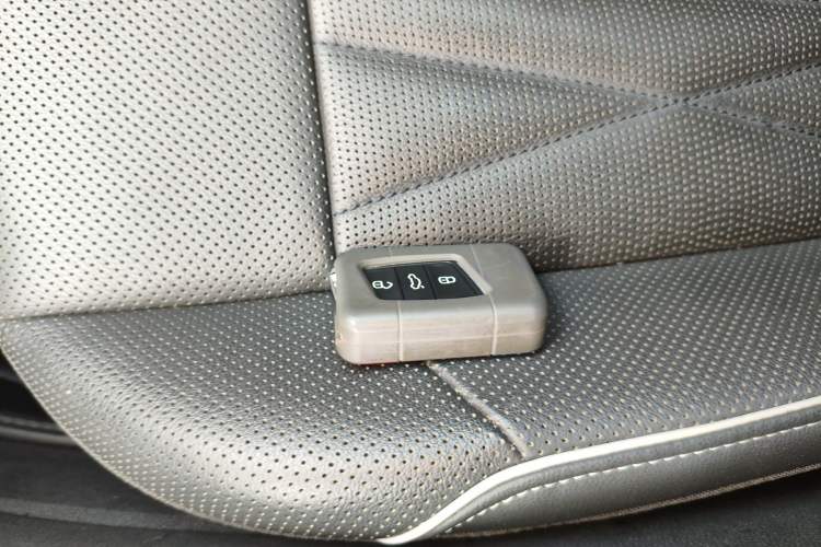 Used Volkswagen Passat 2022 330TSI Starry Luxury Edition Vehicle Key