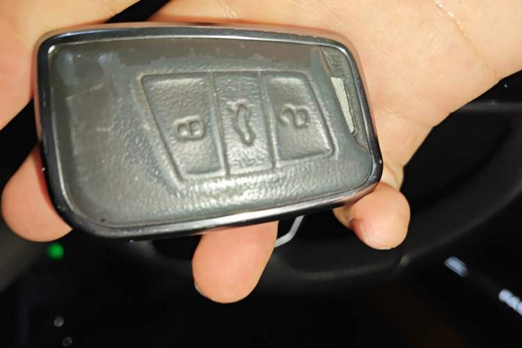 Used Volkswagen Passat 2022 330TSI Luxury Edition Vehicle Key