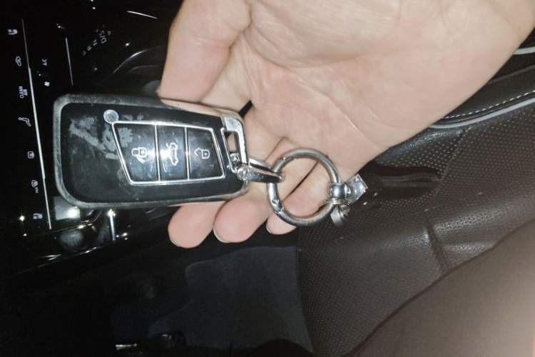 Used Volkswagen Passat 2022 330TSI Luxury Edition Vehicle Key