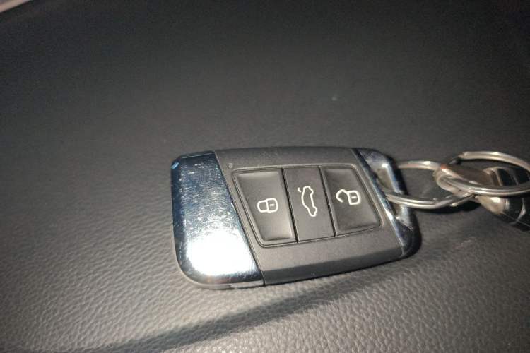 Used Volkswagen Passat 2022 330TSI Elite Edition Vehicle Key