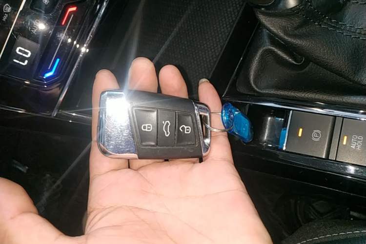 Used Volkswagen Passat 2022 330TSI Starry Elite Edition Vehicle Key