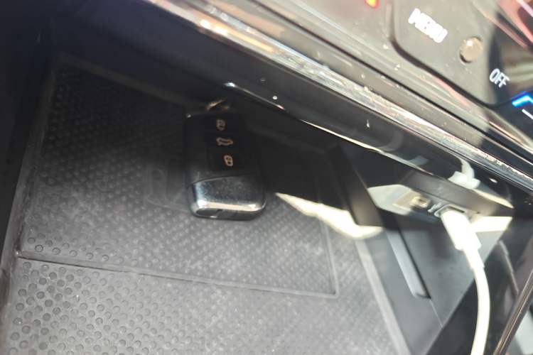 Used Volkswagen Passat 2022 330TSI Starry Luxury Edition Vehicle Key