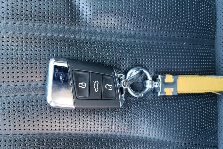 Used Volkswagen Passat 2022 330TSI Starry Luxury Edition Vehicle Key