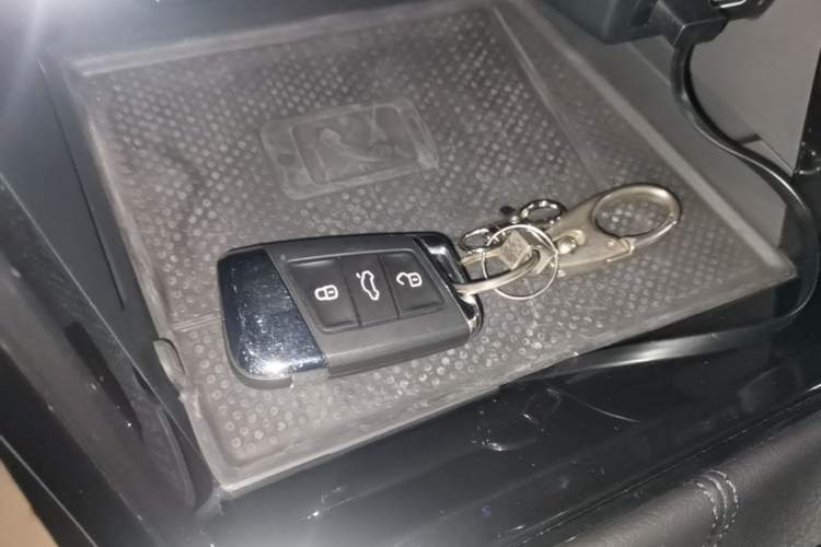 Used Volkswagen Passat 2022 330TSI Starry Luxury Edition Vehicle Key