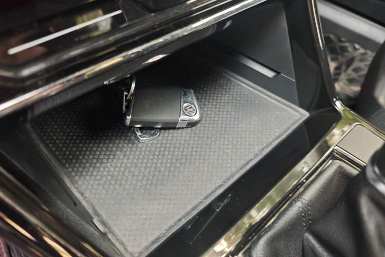 Used Volkswagen Passat 2022 280TSI Elite Edition Vehicle Key