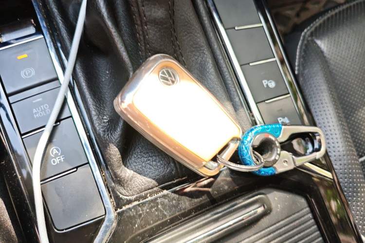 Used Volkswagen Passat 2022 330TSI Starry Luxury Edition Vehicle Key