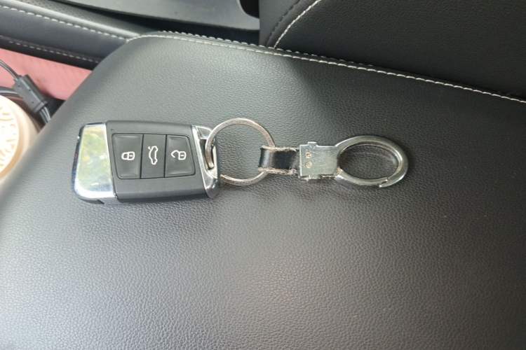 Used Volkswagen Passat 2022 330TSI Luxury Edition Vehicle Key