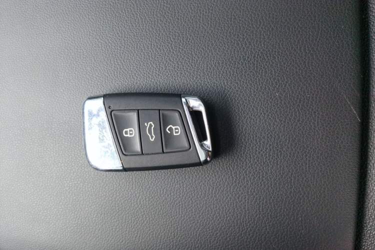 Used Volkswagen Passat 2022 330TSI Elite Edition Vehicle Key