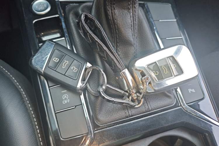 Used Volkswagen Passat 2022 330TSI Elite Edition Vehicle Key