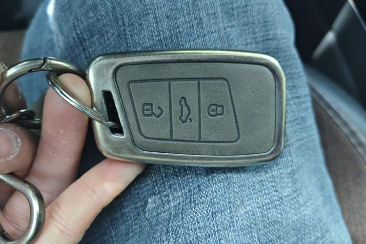 Used Volkswagen Passat 2022 330TSI Elite Edition Vehicle Key