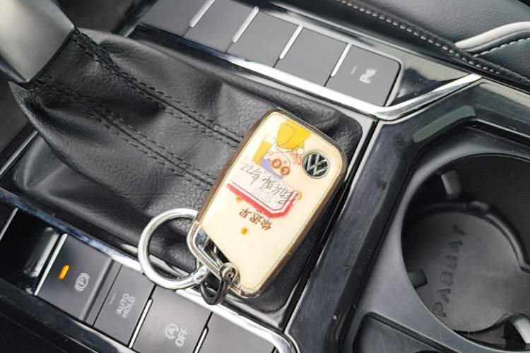 Used Volkswagen Passat 2022 330TSI Elite Edition Custom Version Vehicle Key
