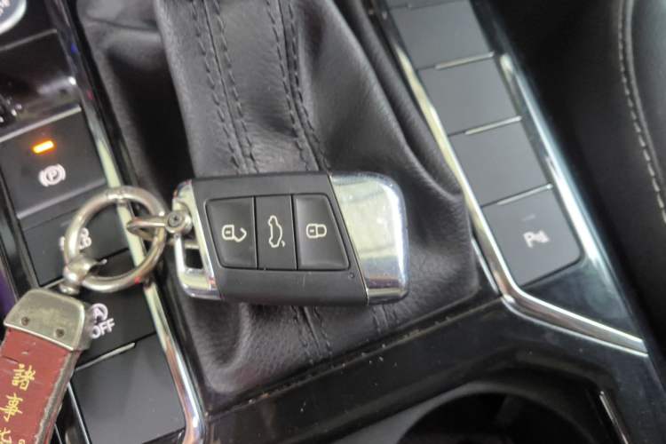 Used Volkswagen Passat 2022 330TSI Elite Edition Vehicle Key