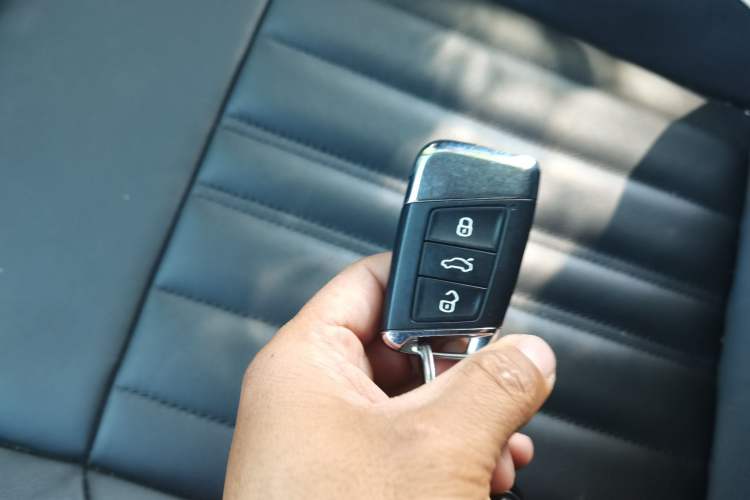 Used Volkswagen Passat 2022 330TSI Elite Edition Vehicle Key