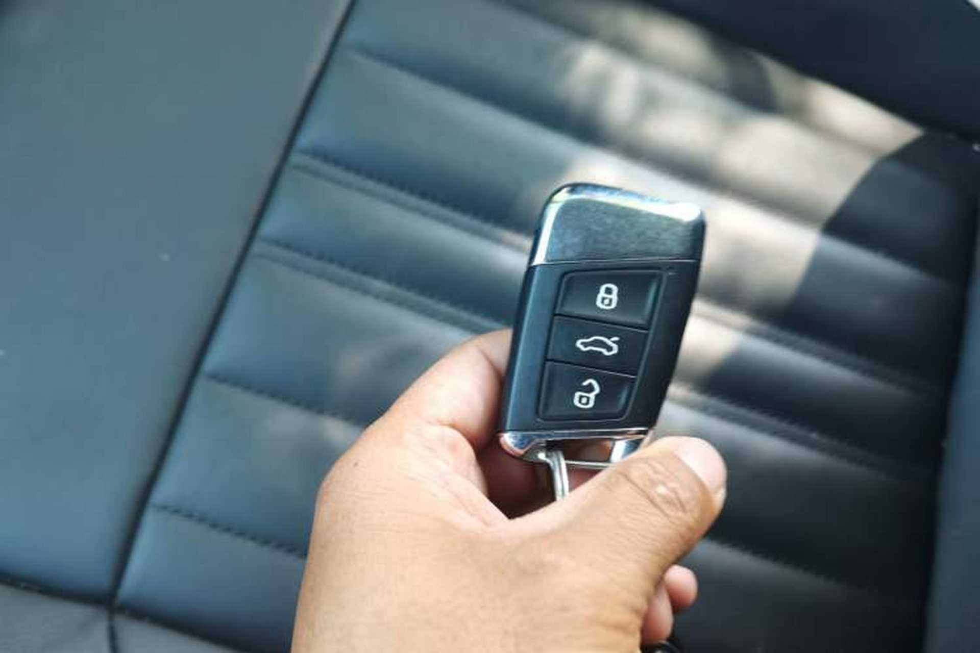 Used Volkswagen Passat 2022 330TSI Elite Edition Vehicle Key