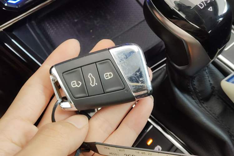 Used Volkswagen Passat 2022 330TSI Luxury Edition Vehicle Key