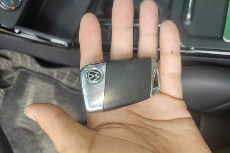 Used Volkswagen Passat 2022 280TSI Business Edition Vehicle Key