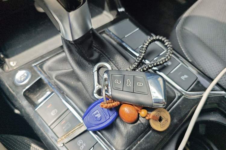 Used Volkswagen Passat 2022 330TSI Luxury Edition Vehicle Key