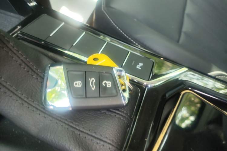 Used Volkswagen Passat 2022 330TSI Starry Elite Edition Vehicle Key