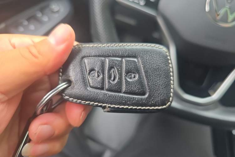 Used Volkswagen Passat 2022 330TSI Luxury Edition Vehicle Key