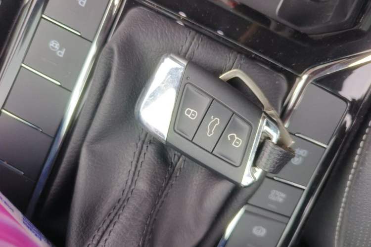 Used Volkswagen Passat 2022 330TSI Starry Luxury Edition Vehicle Key