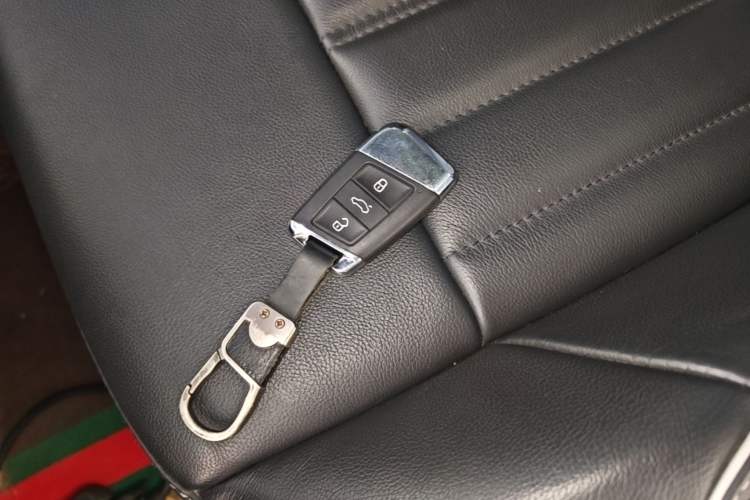 Used Volkswagen Passat 2022 330TSI Elite Edition Vehicle Key