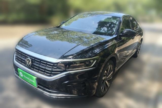 Używany Volkswagen Passat 2022 330TSI Elite Edition